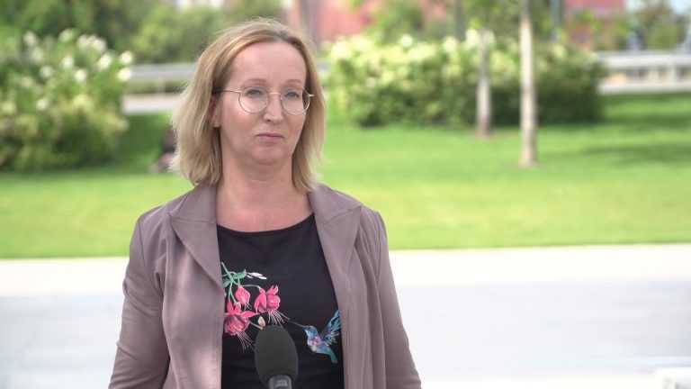 Po kilku miesiącach przerwy dzieci wracają do szkół. Tylko co dziesiąty rodzic nie ma żadnych obaw związanych ze wznowieniem lekcji stacjonarnych